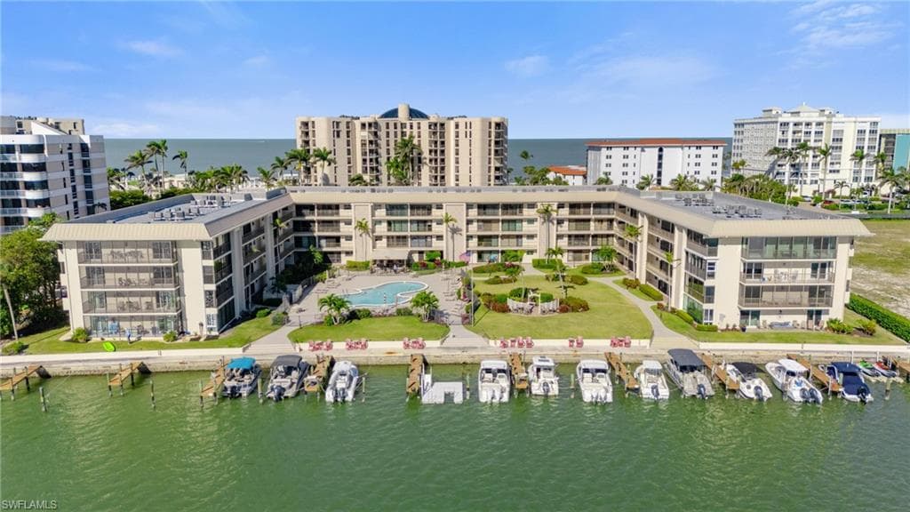 3200 Gulf Shore BLVD N 106 NAPLES, FL 34103