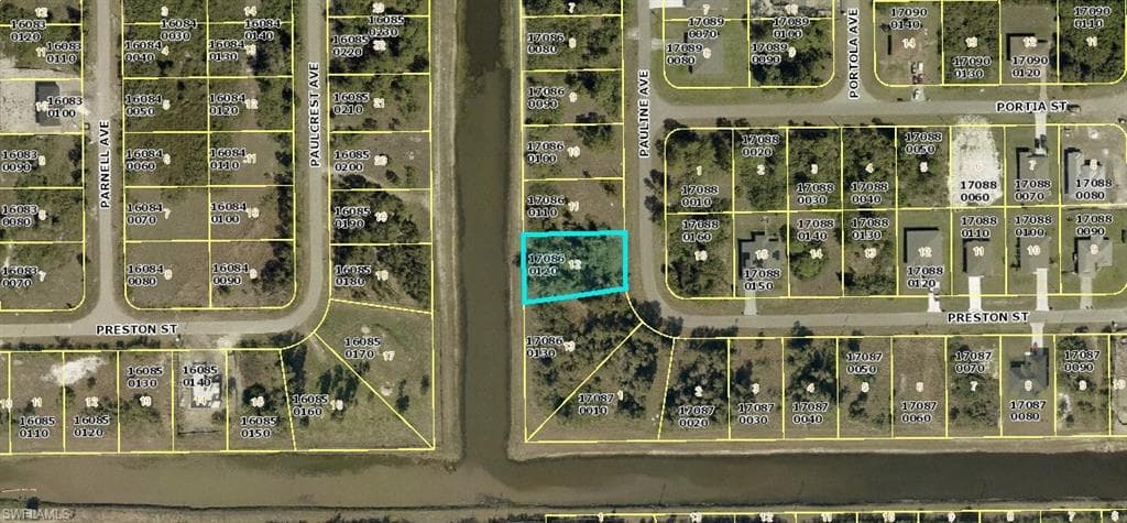 432 Pauline AVE LEHIGH ACRES, FL 33974