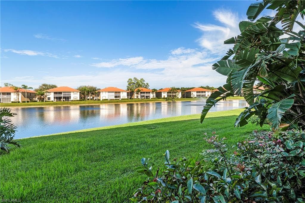 280 Robin Hood CIR 101 NAPLES, FL 34104