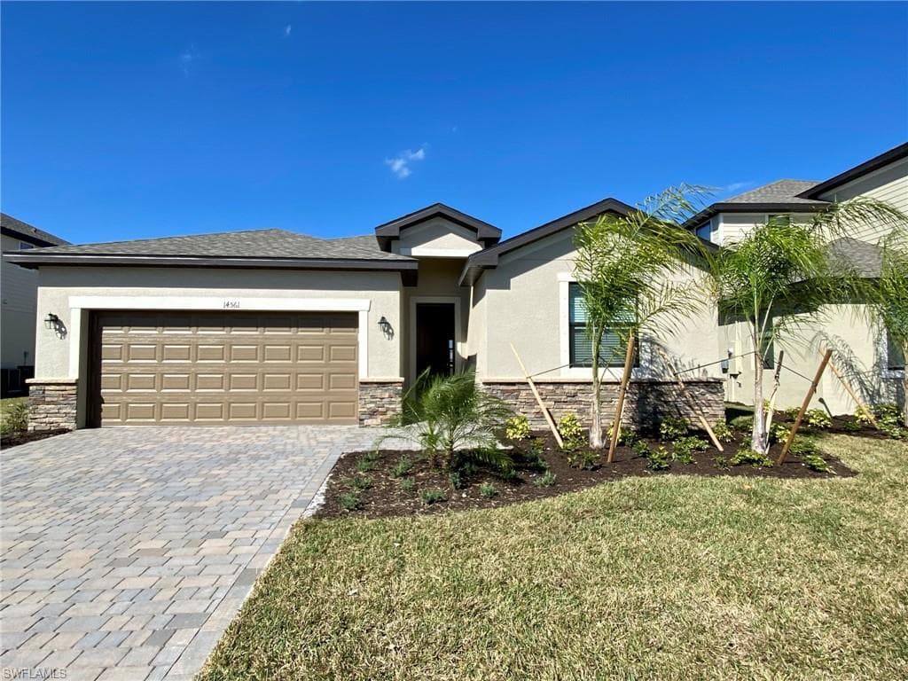14561 Monrovia LN FORT MYERS, FL 33905