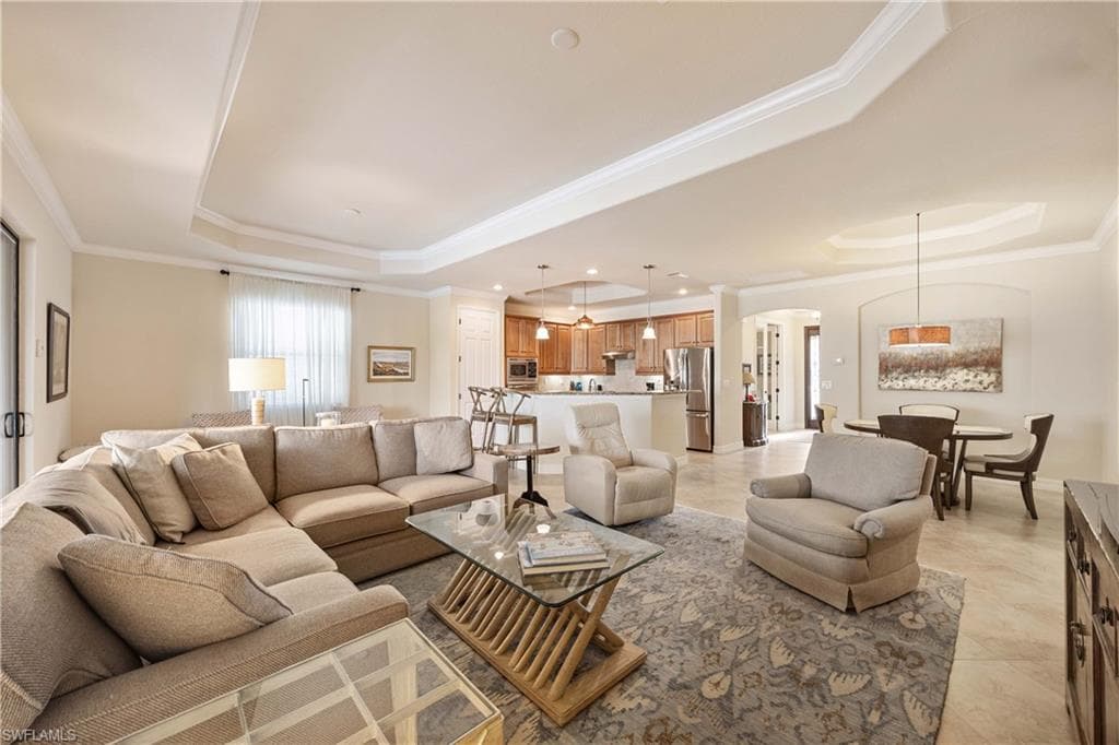 9218 Veneto LN NAPLES, FL 34113