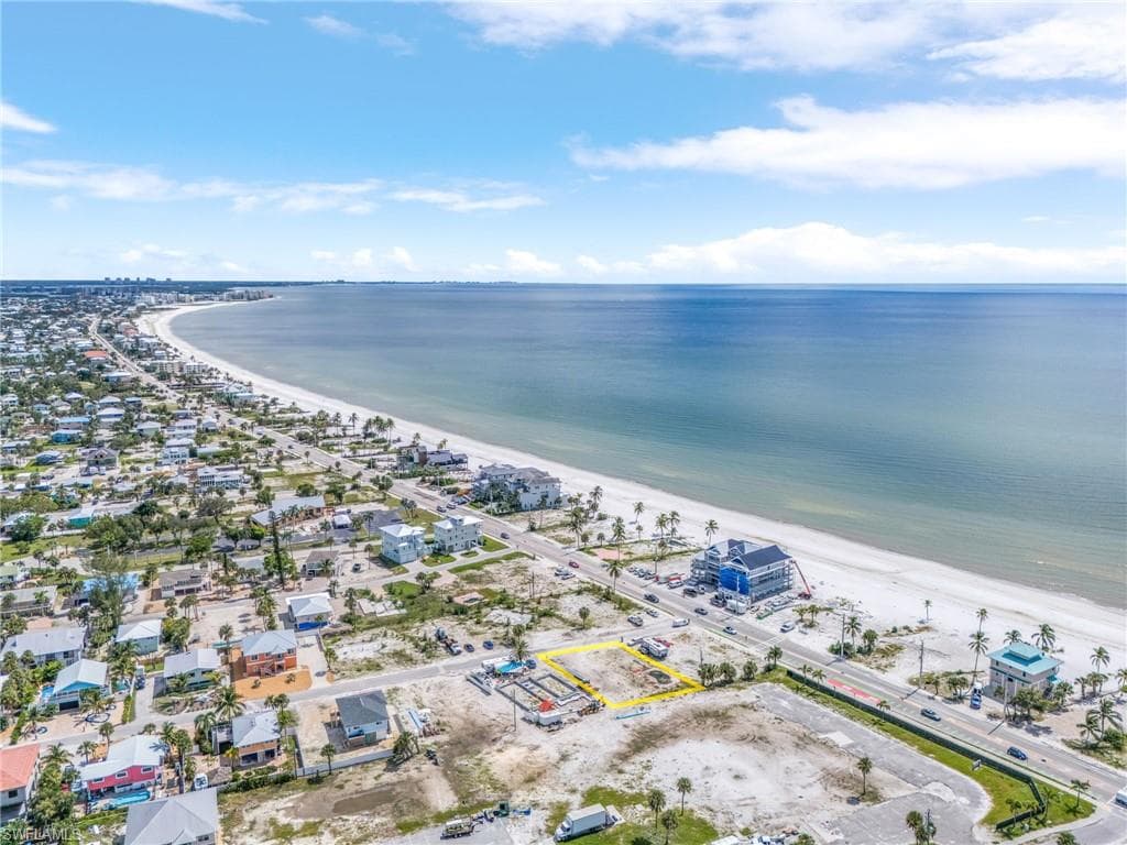 101-103 Andre Mar DR FORT MYERS BEACH, FL 33931