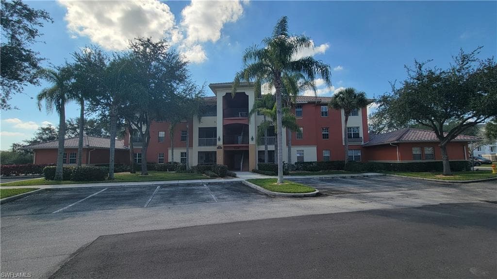3953 Pomodoro CIR 202 CAPE CORAL, FL 33909