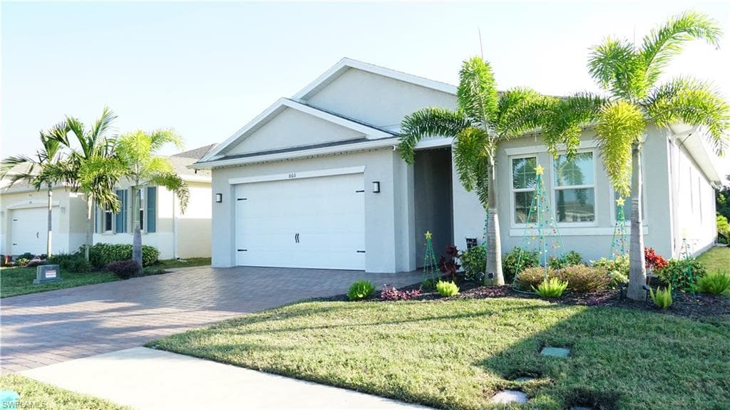 860 Heather Lake AVE CAPE CORAL, FL 33993