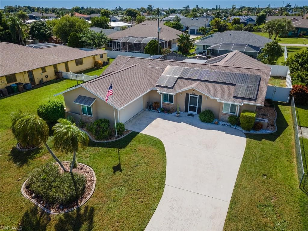 928 SE 21st PL CAPE CORAL, FL 33990
