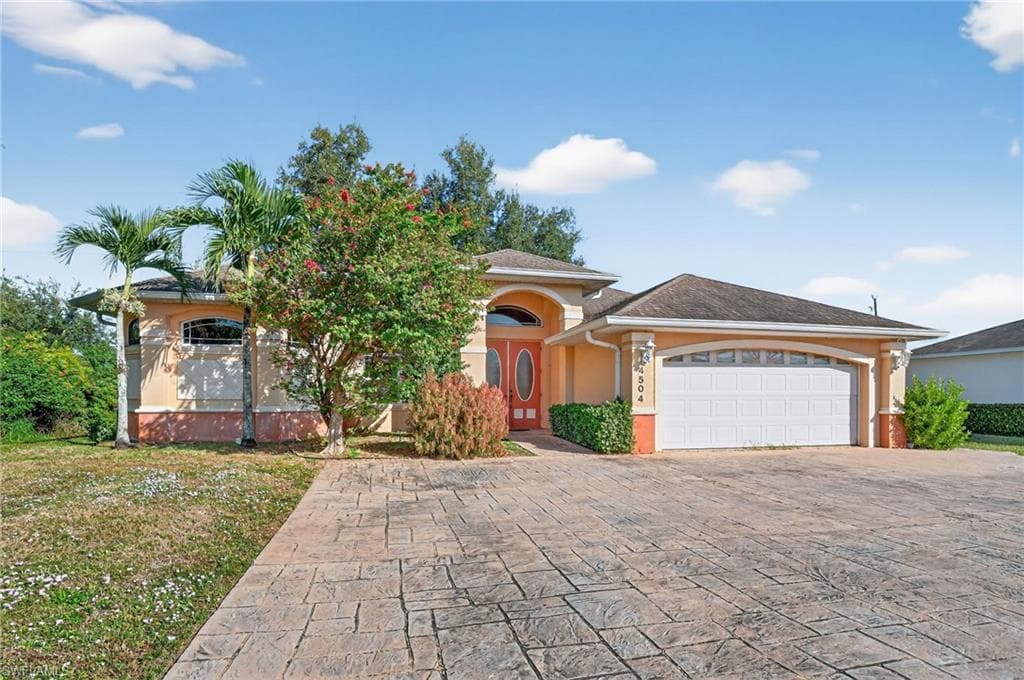 4504 Lee BLVD LEHIGH ACRES, FL 33971