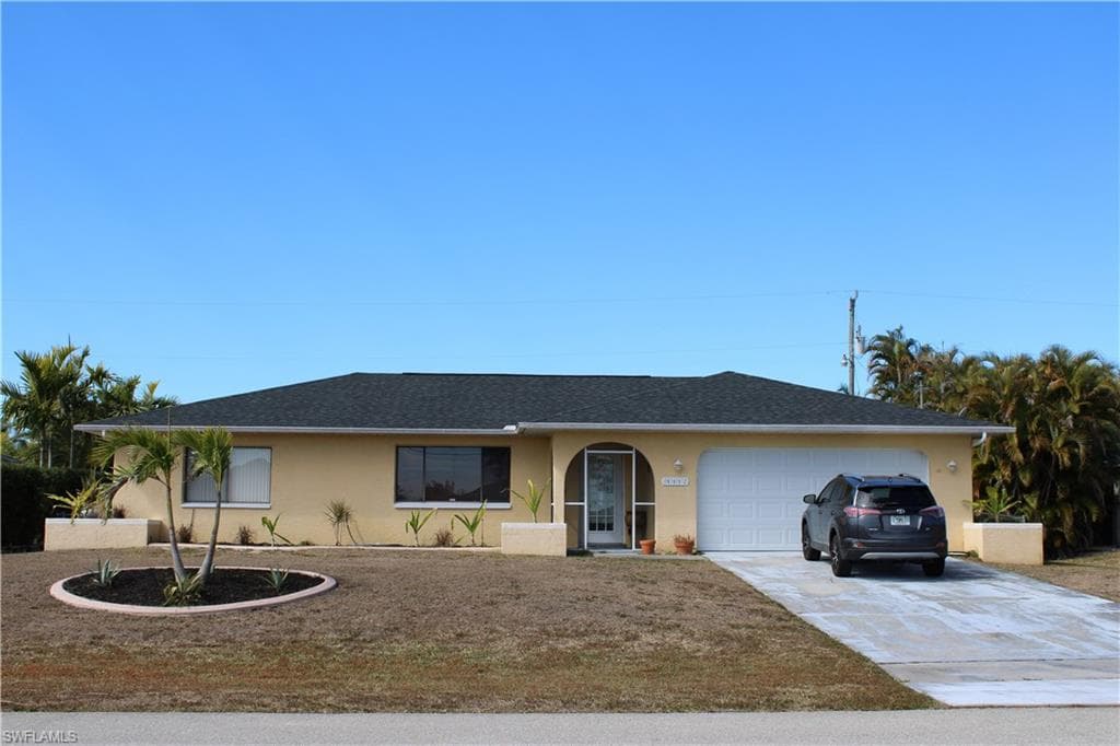 1112 SW 11th CT CAPE CORAL, FL 33991