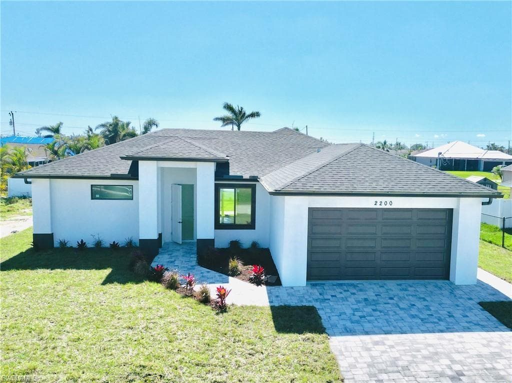 2200 NW 4th TER CAPE CORAL, FL 33993