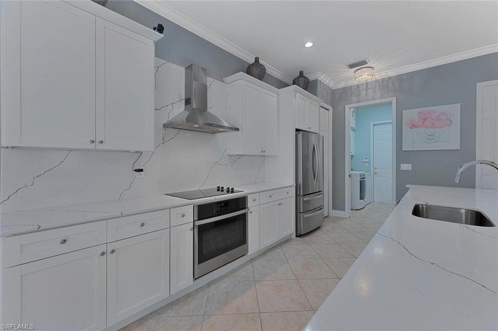 5769 Mango CIR NAPLES, FL 34110