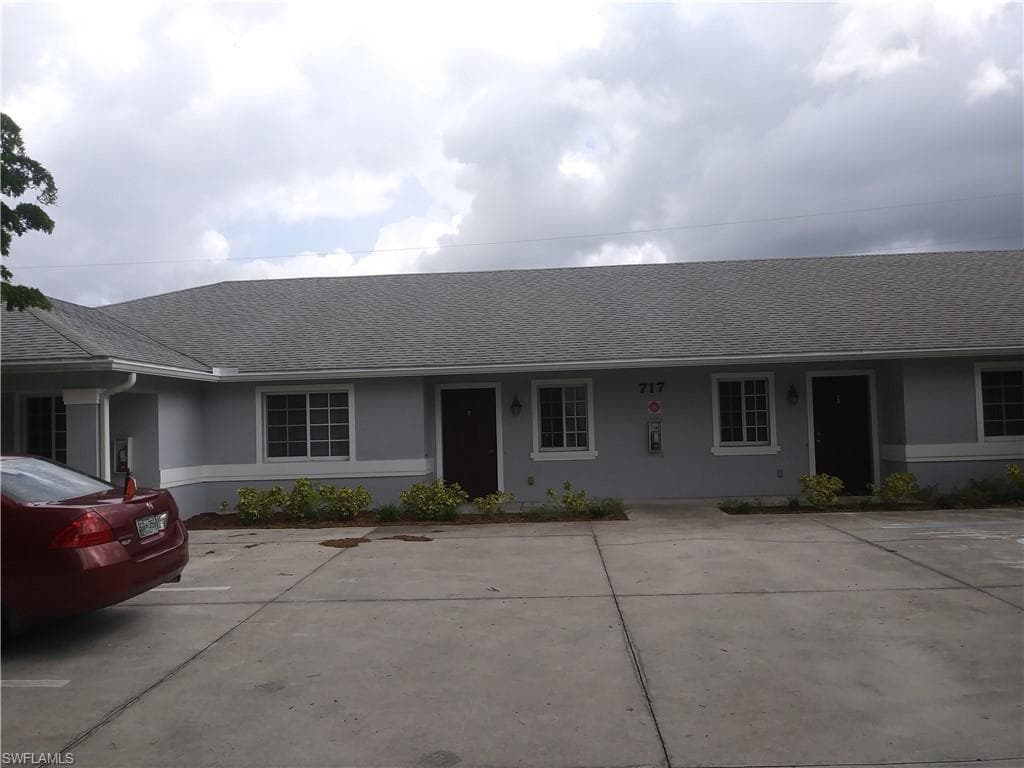 717 SE 8th ST 1 CAPE CORAL, FL 33990
