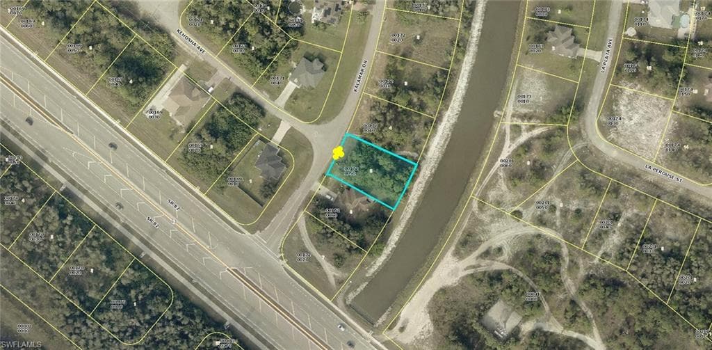 741 Kalamar DR LEHIGH ACRES, FL 33974