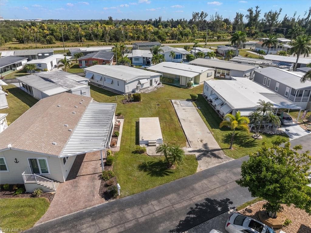 270 Yorkshire AVE FORT MYERS, FL 33908