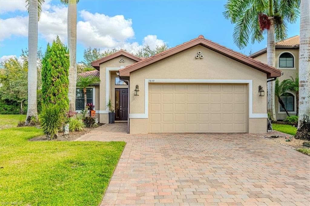 7859 Bucks Run DR NAPLES, FL 34120