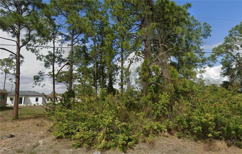 4002 3rd ST W LEHIGH ACRES, FL 33971