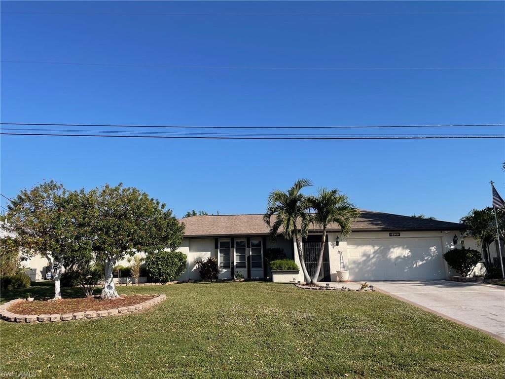 2121 SE 8th TER CAPE CORAL, FL 33990