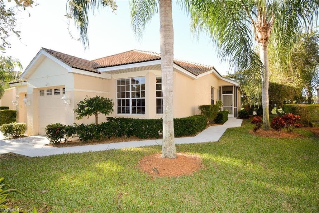 8893 Bristol BEND FORT MYERS, FL 33908