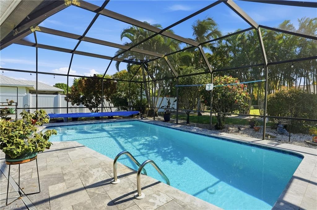 242 SW 46th TER CAPE CORAL, FL 33914