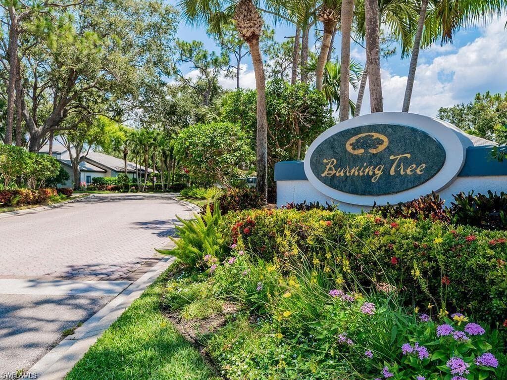 27115 Kindlewood LN BONITA SPRINGS, FL 34134