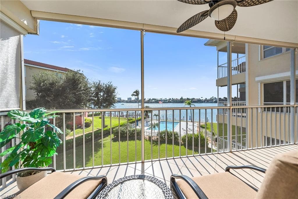 816 Elkcam CIR 203 MARCO ISLAND, FL 34145