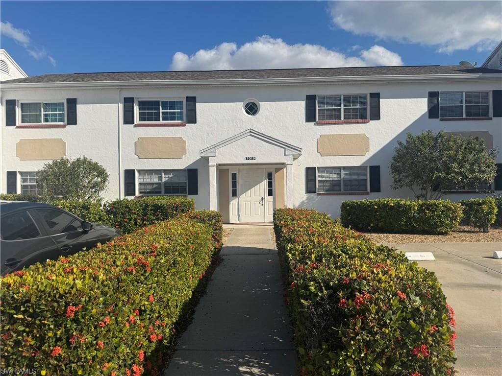 7019 Cedarhurst DR 9D FORT MYERS, FL 33919