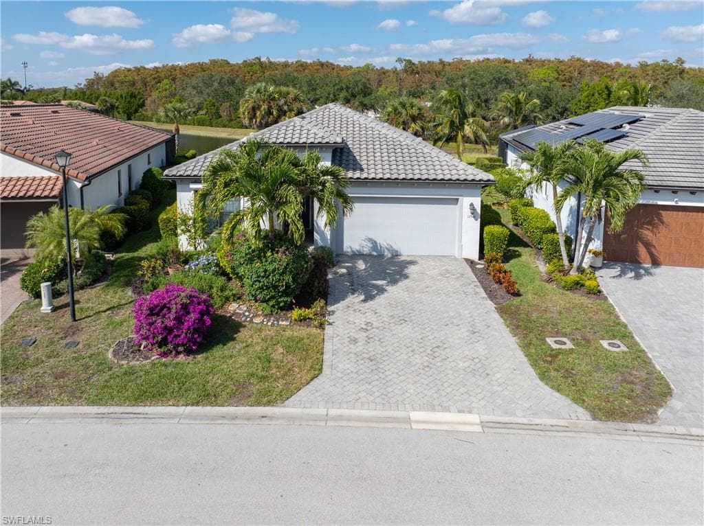 11546 Onyx CIR FORT MYERS, FL 33913