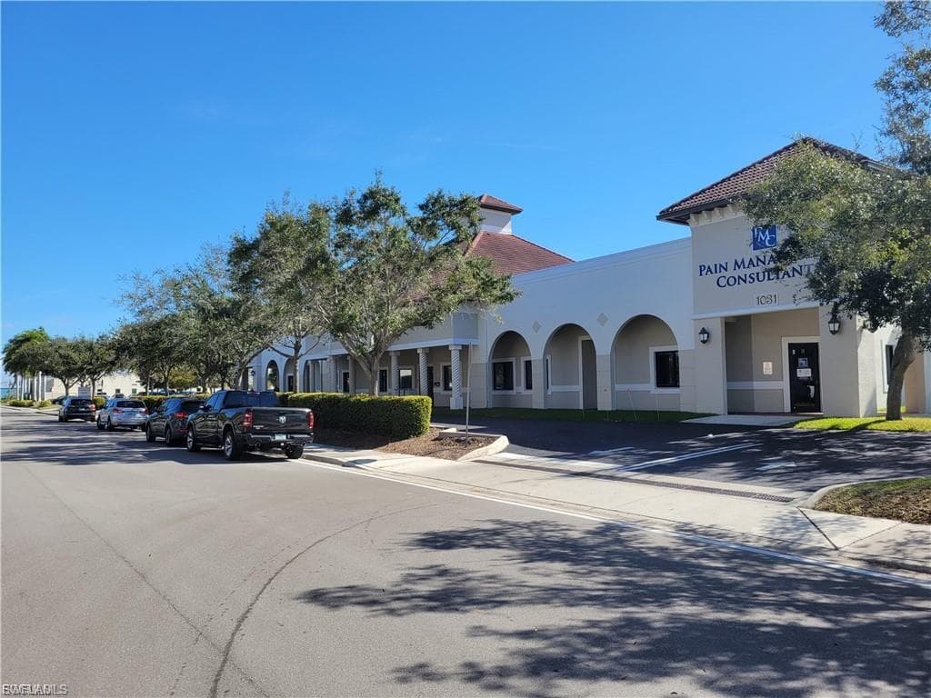 1031 SE 9th PL 3 CAPE CORAL, FL 33990