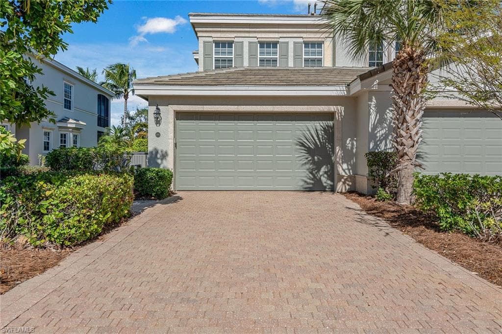 9235 Tesoro LN 101 NAPLES, FL 34114