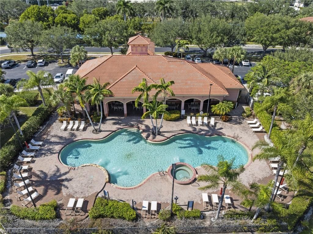 7448 Bristol CIR NAPLES, FL 34120