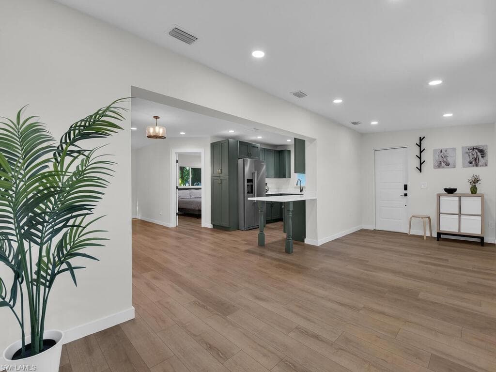 1406 Loma Linda DR FORT MYERS, FL 33919