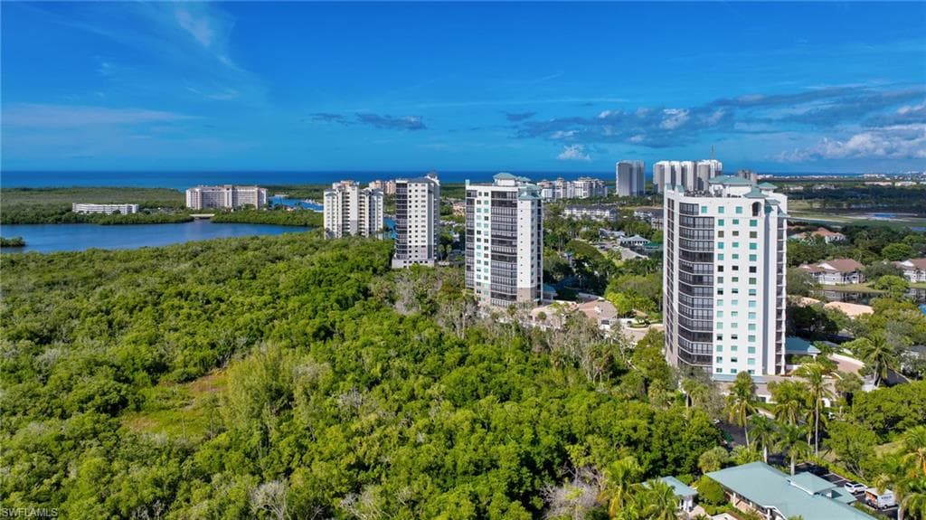 455 Cove Tower DR 1603 NAPLES, FL 34110