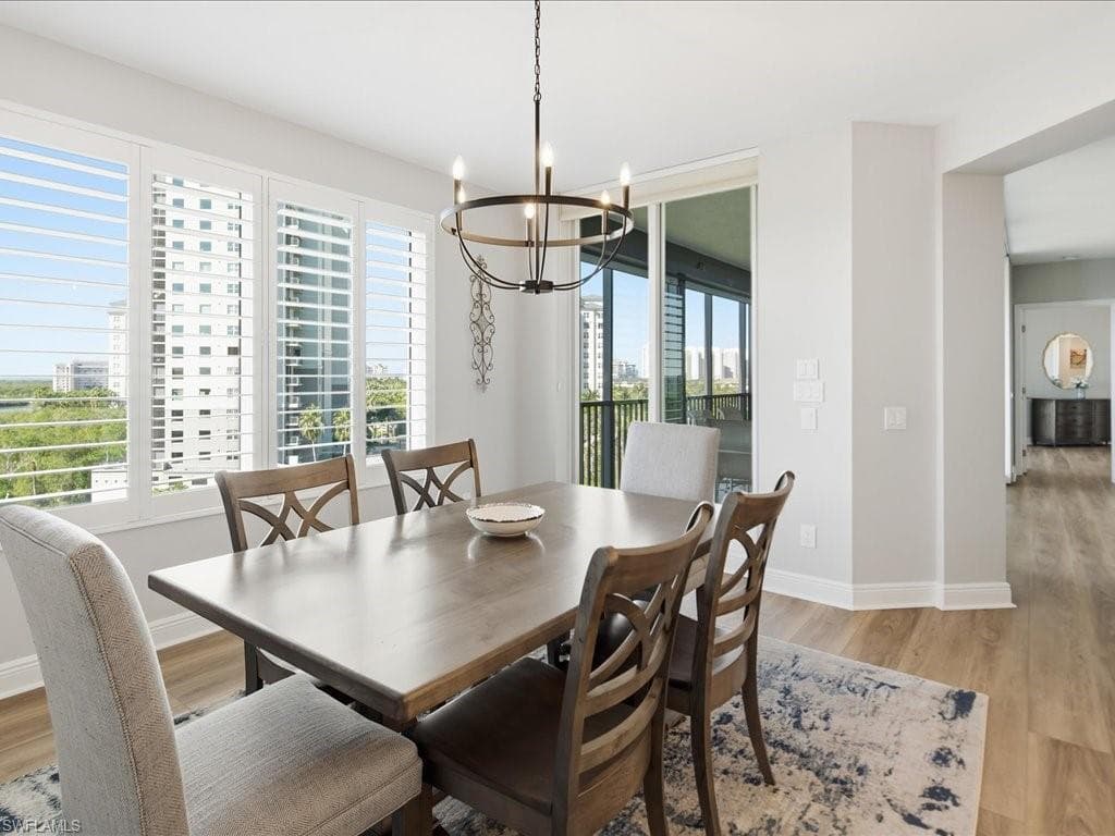 445 Cove Tower DR 704 NAPLES, FL 34110
