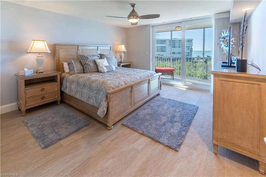3 Bluebill AVE 801 NAPLES, FL 34108