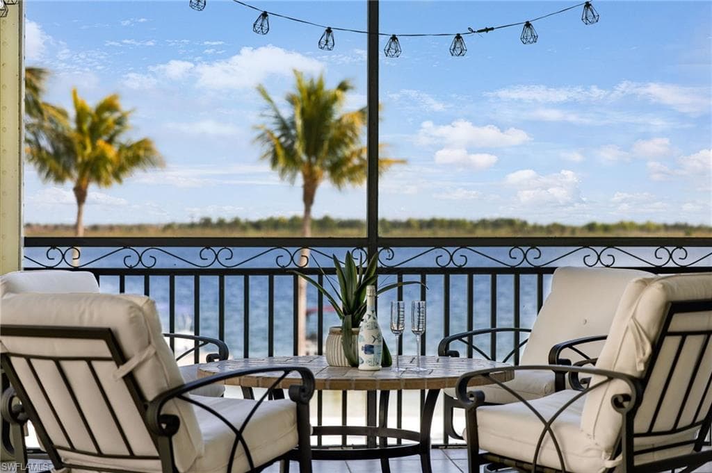 17771 Via Bella Acqua CT 902 MIROMAR LAKES, FL 33913