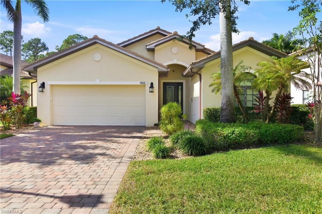 7866 Bucks Run DR NAPLES, FL 34120