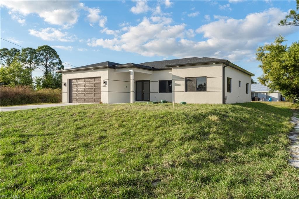 3416 23rd ST SW LEHIGH ACRES, FL 33976