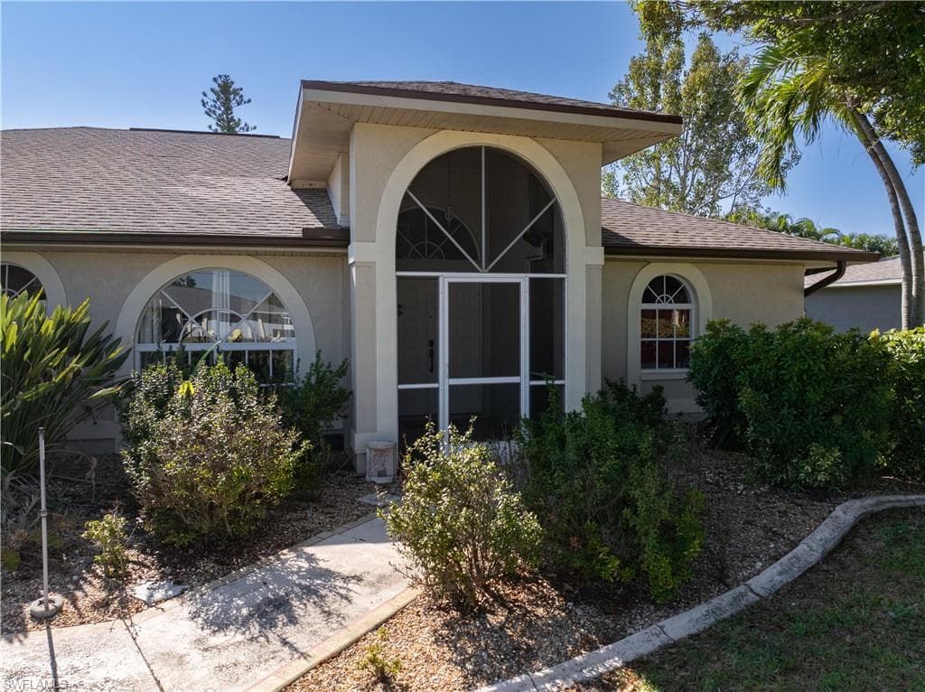 1402 SE 18th ST CAPE CORAL, FL 33990