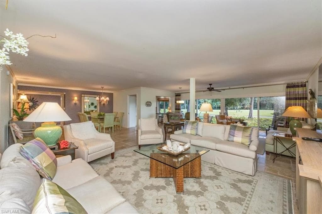 103 Clubhouse DR 151 NAPLES, FL 34105