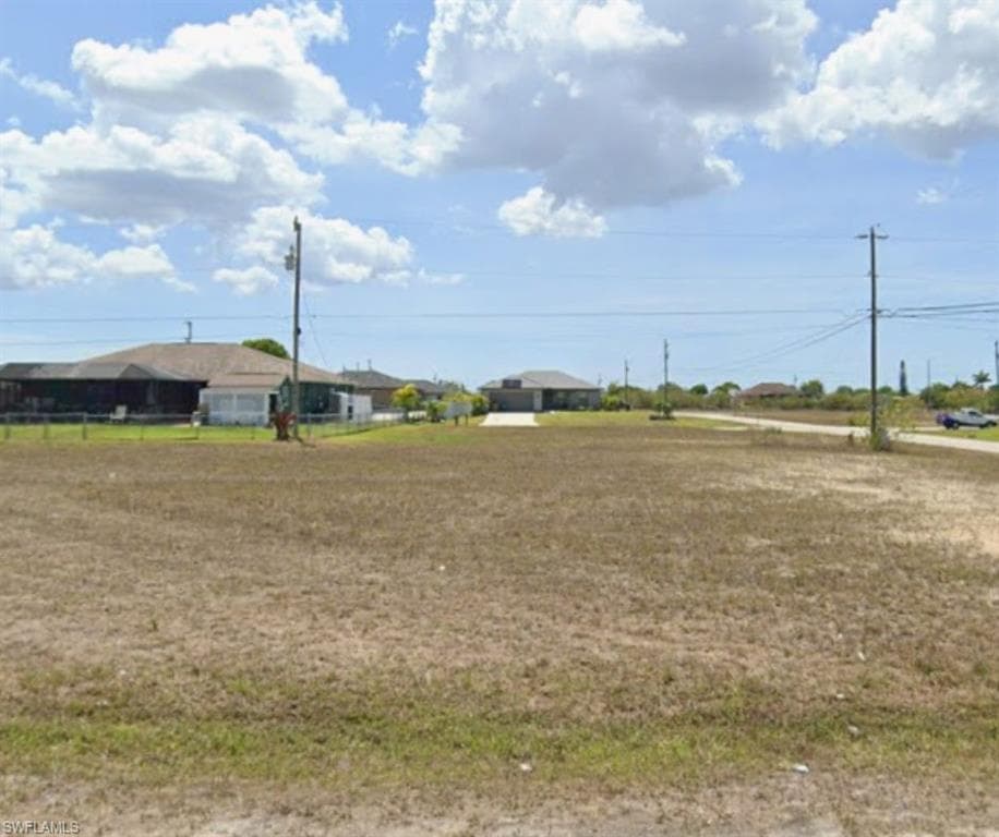 2104 NE 7th AVE CAPE CORAL, FL 33909