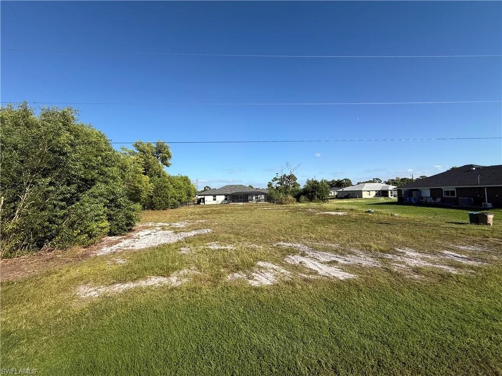 4605 NW 37th AVE CAPE CORAL, FL 33993