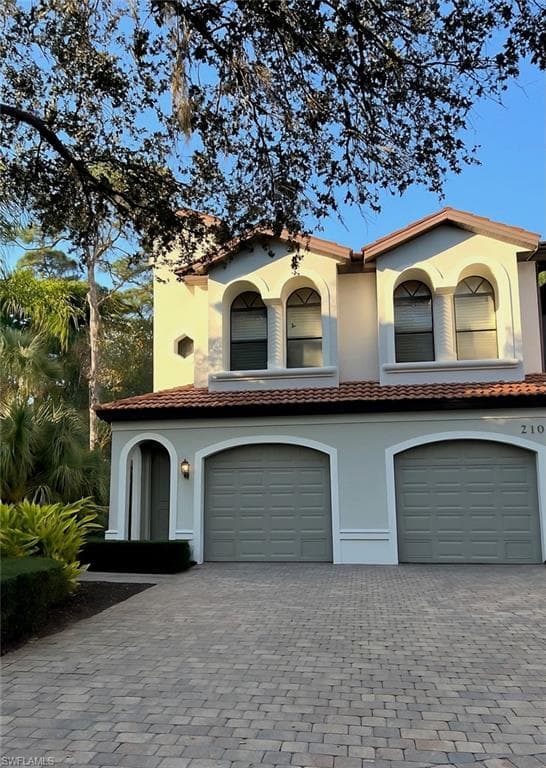 27024 Adriana CIR 201 BONITA SPRINGS, FL 34135