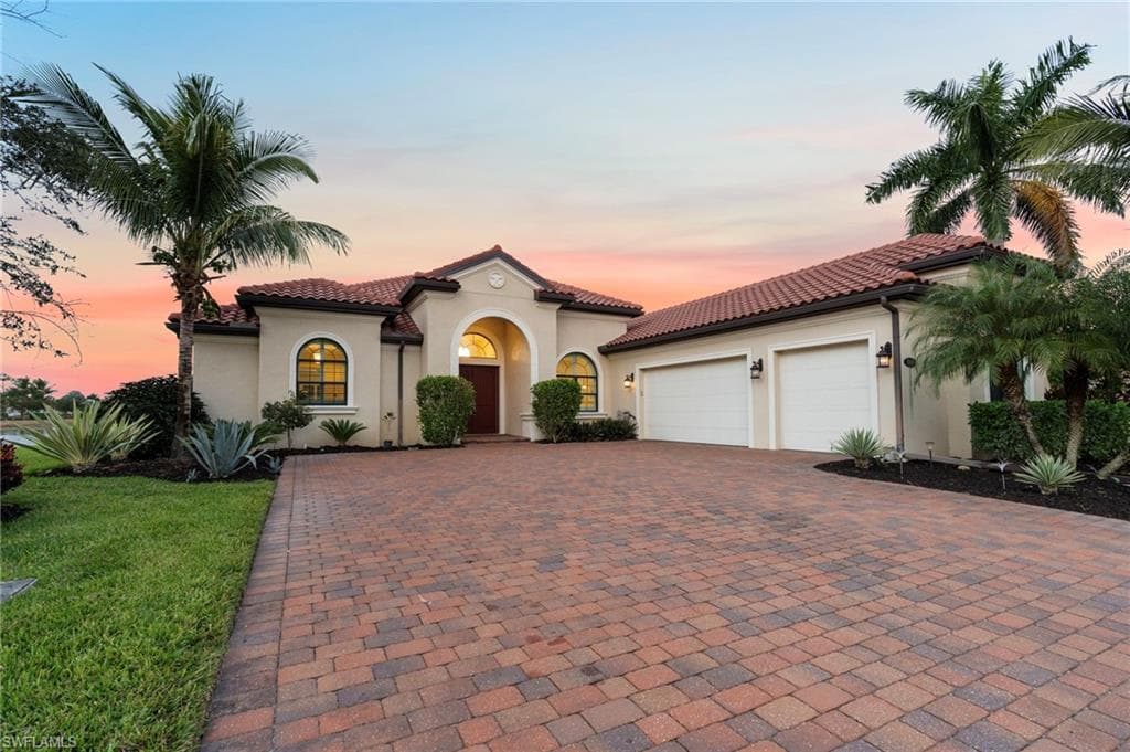 1609 Mockingbird DR NAPLES, FL 34120