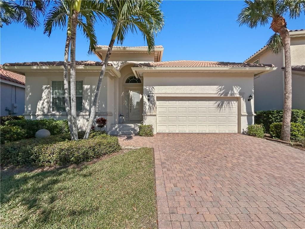 5493 Whispering Willow WAY
