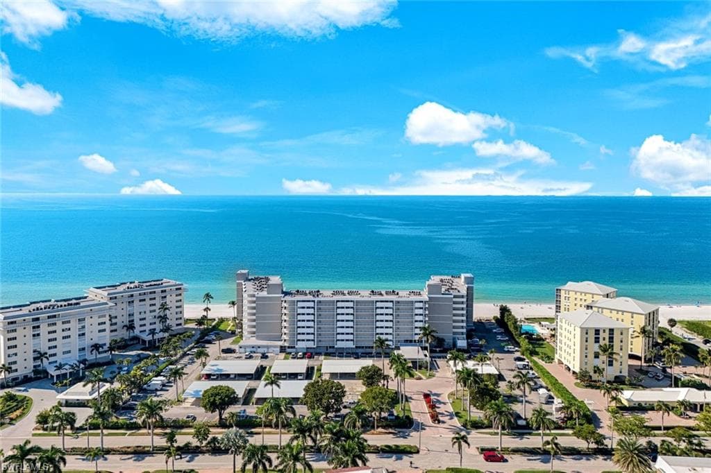 3443 Gulf Shore BLVD N 309 NAPLES, FL 34103