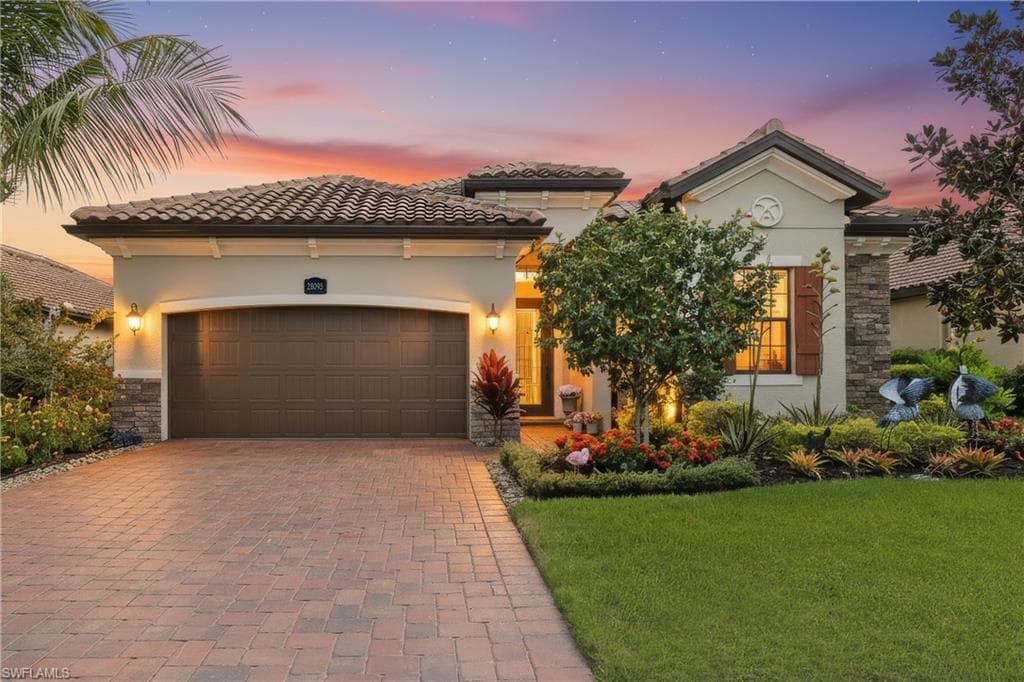 28095 Foxrock CT BONITA SPRINGS, FL 34135