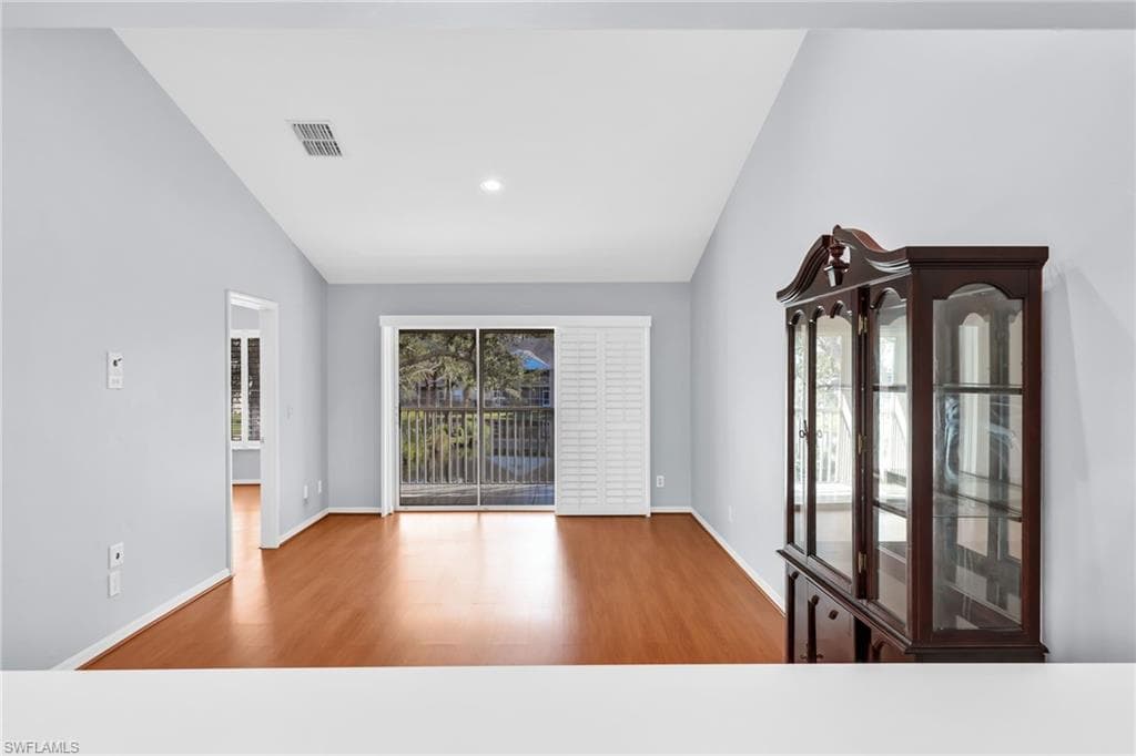 186 Pebble Shores DR 203 NAPLES, FL 34110