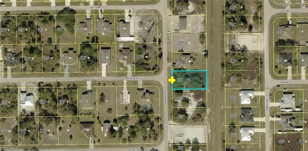 333 Ranier AVE LEHIGH ACRES, FL 33974