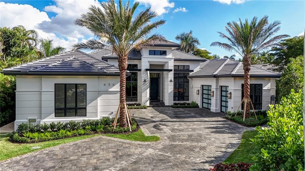 436 Putter Point CT NAPLES, FL 34103
