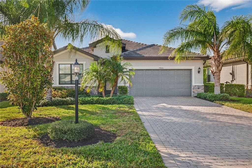 19840 Beechcrest PL ESTERO, FL 33928