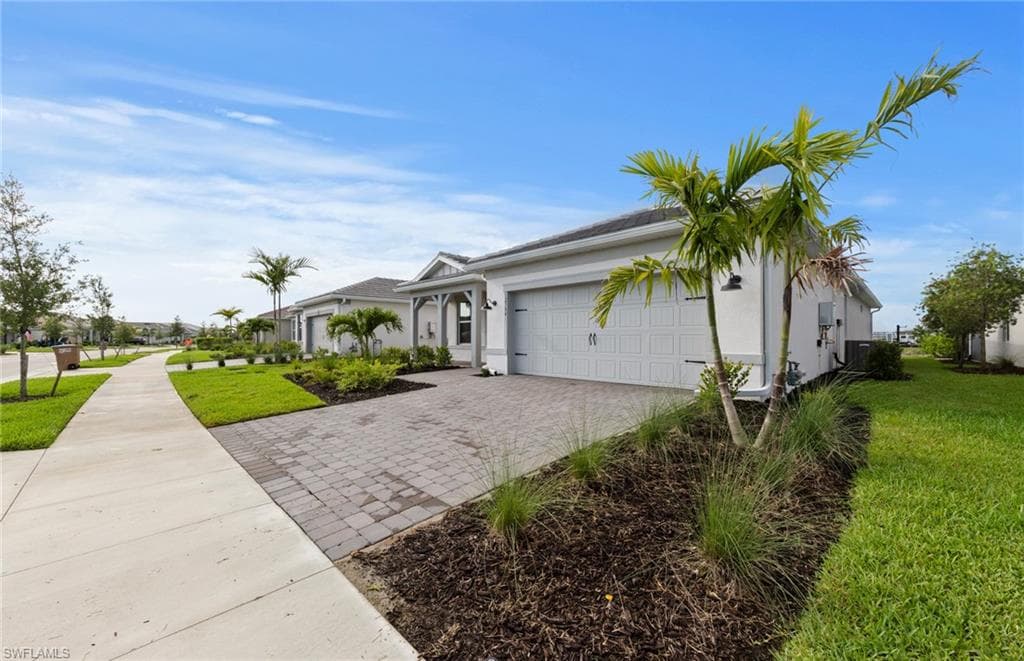 12584 Quartz DR ALVA, FL 33920