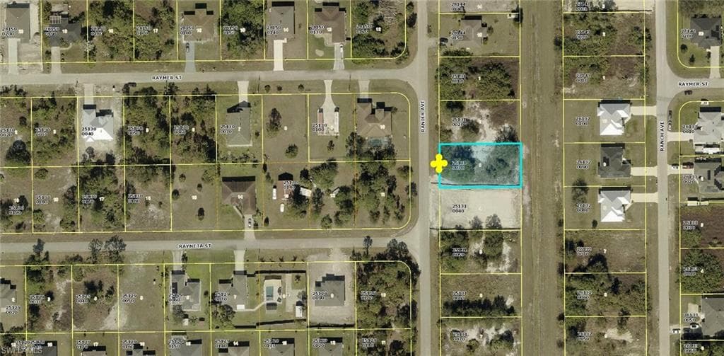 337 Ranier AVE LEHIGH ACRES, FL 33974